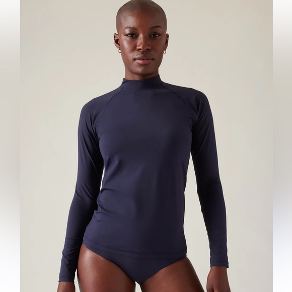 Athleta North Point Rashguard - Picture 3 of 14